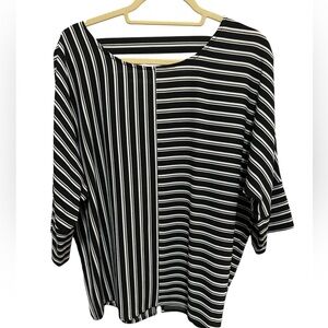 Apt 9 - Black and white Dolman Sleeve Blouse - Size L